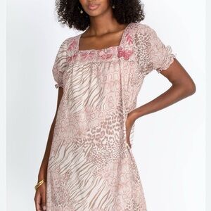 Johnny Was Jayla Square Neck Shift Dress
Medium NWT
